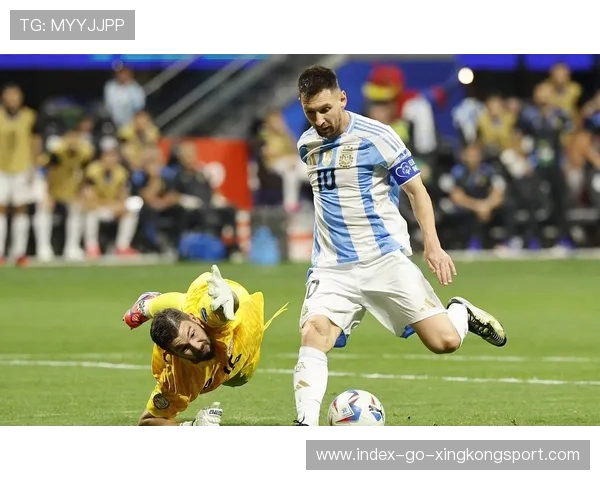 阿根廷主帅称赞兄弟